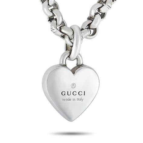 gucci trademark necklace with heart pendant
